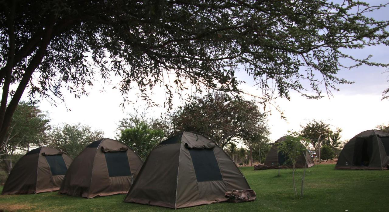 Etotongwe Lodge Оучо Экстерьер фото
